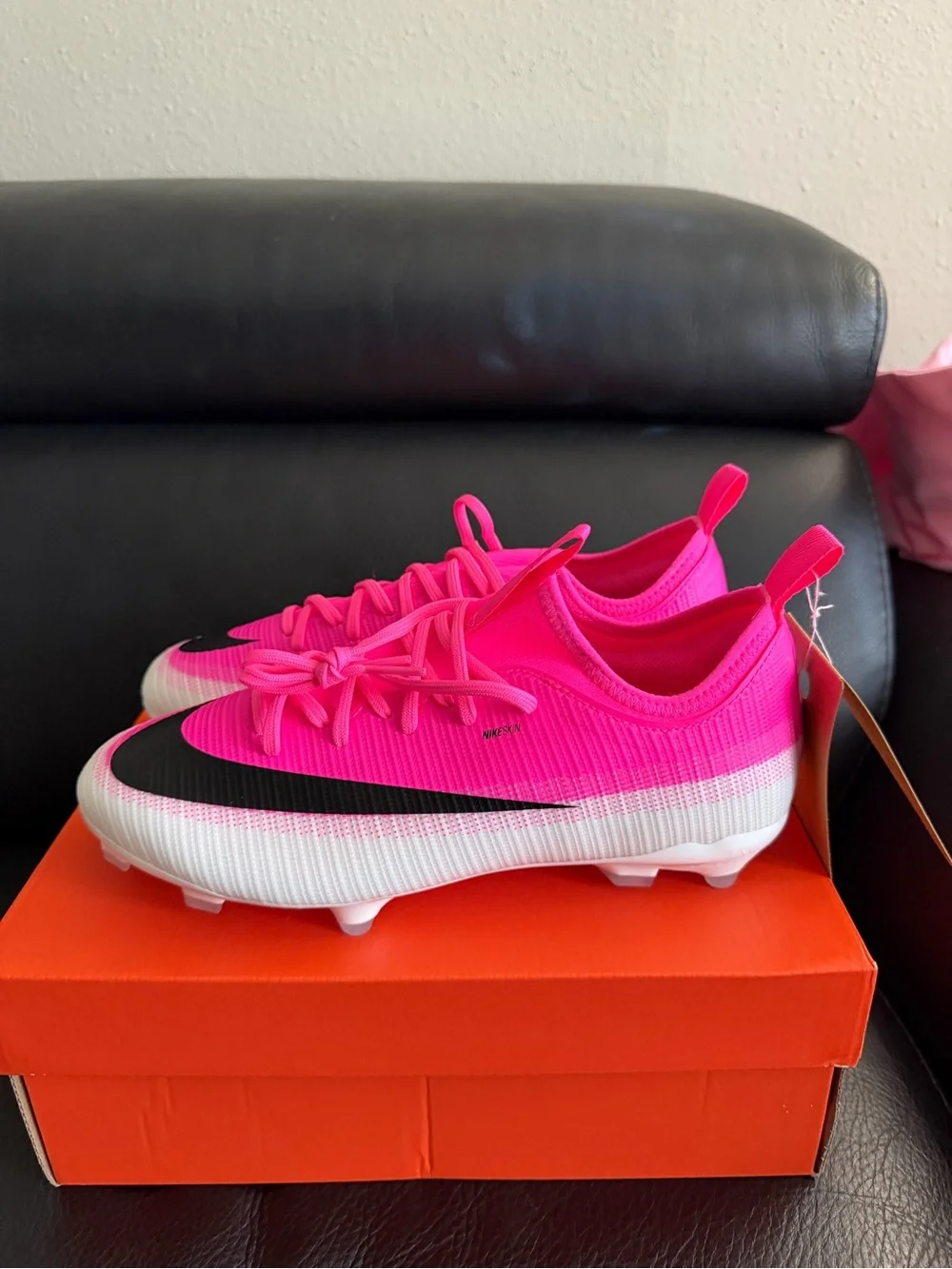 Nike Jr Mercurial Vapor 17 Academy FG/MG Soccer Cleats 5Y Pink Black NWT